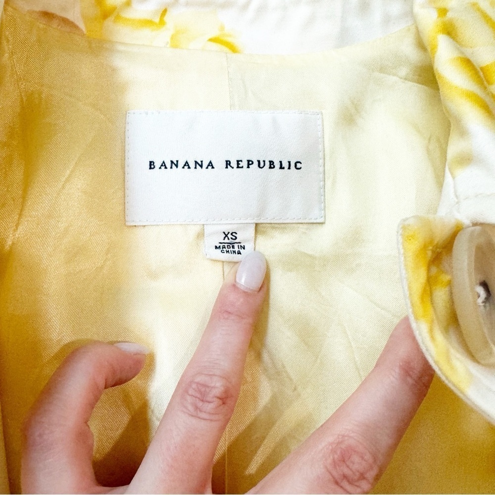 Banana Republic Women's Trench Coat Floral Yellow Button Down Flowers XS - Picture 4 of 9